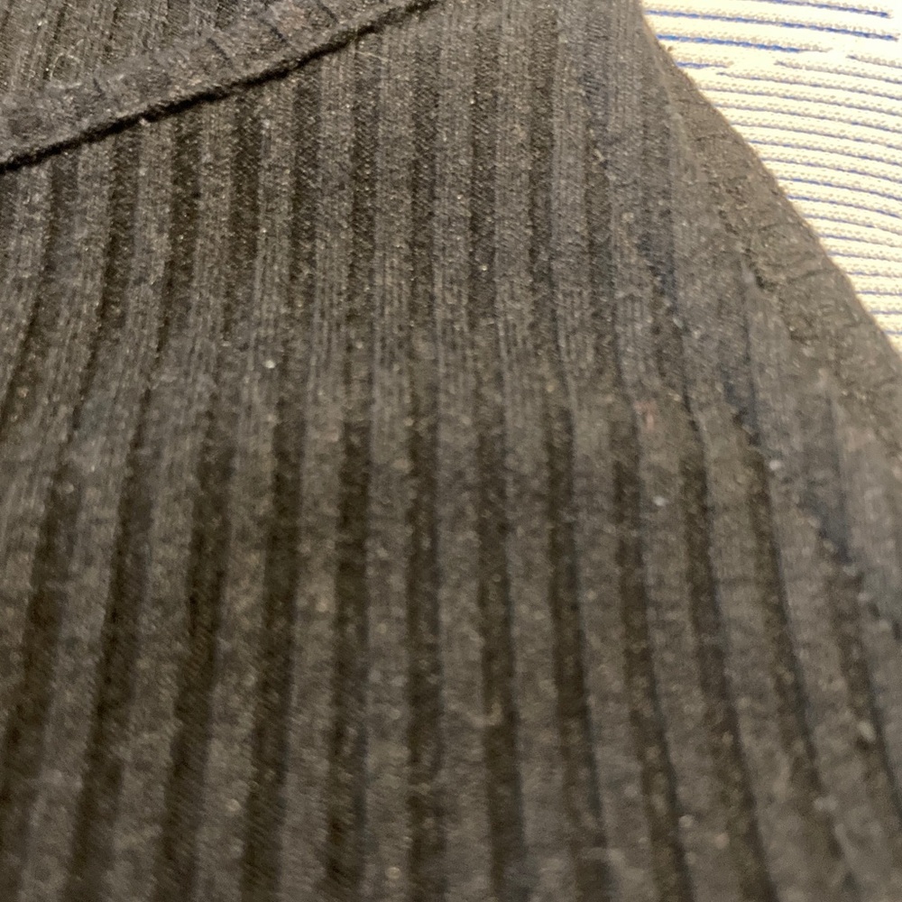 Black Ribbed Tank Top - Picture 4 of 4